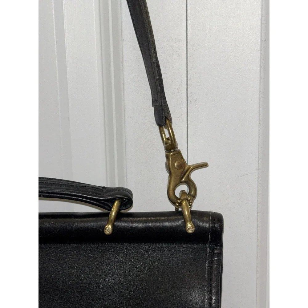 Vintage Coach 9927 Willis Purse Black Leather Turn Lock Top Handle Crossbody Bag